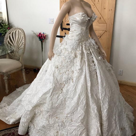 European Wedding gown euro 38. US 8 - Picture 10 of 12